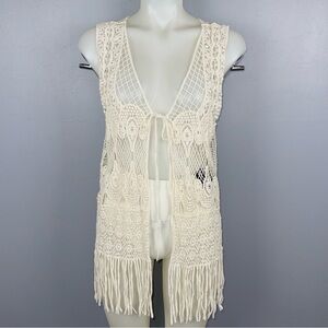 Roommates Cardigan Vest Women’s XL Beige Sleeveless Fringed Tie Front Crochet